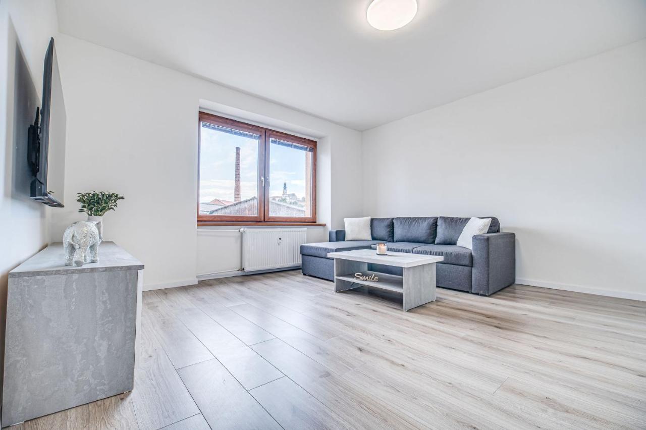 Nitra Castle Suite - Modern Elegance & Serenity Exterior foto