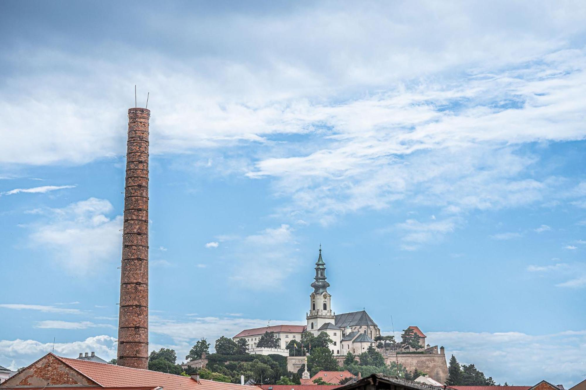 Nitra Castle Suite - Modern Elegance & Serenity Exterior foto